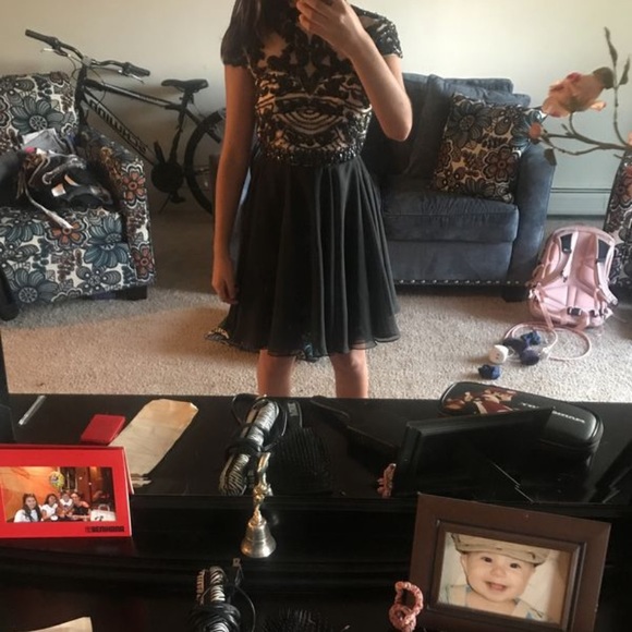 Gorgeous Sherri hill homecoming dress - Picture 5 of 6